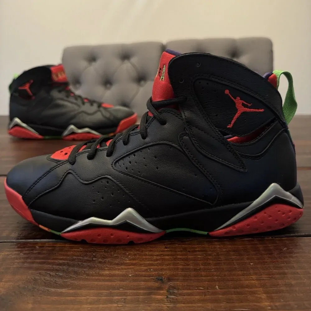 Air Jordan 7 Retro Marvin the Martian Shoes
